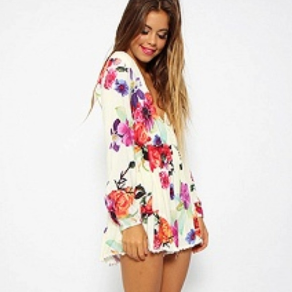 NWT Floral 🌺 Romper - Picture 4 of 6